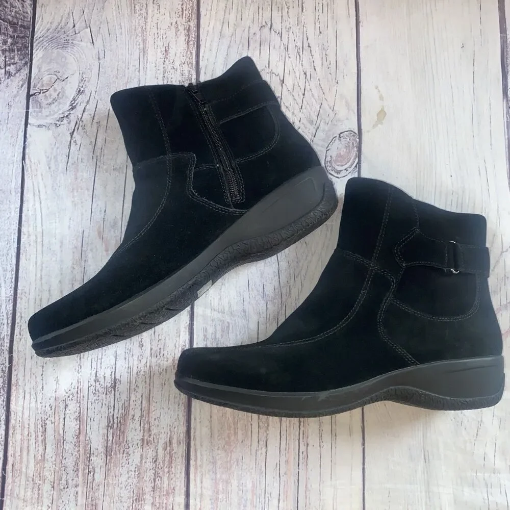 Clarks Womens Black Leather Ankle Boots 10 Comfort Wedge Zip Minimalist Classic